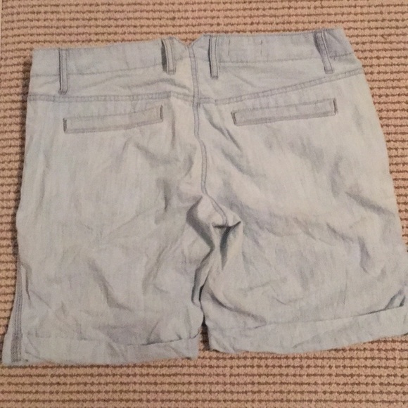 Light blue boyfriend shorts - Picture 3 of 4